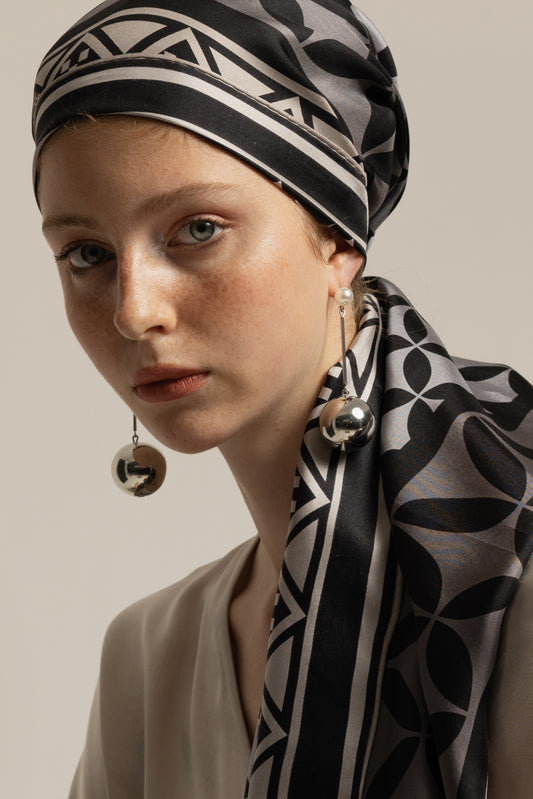 The Byzantine Grid Silk Scarf / 110cm.