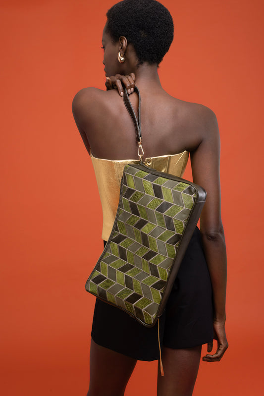 Chevron Maxi Clutch Green